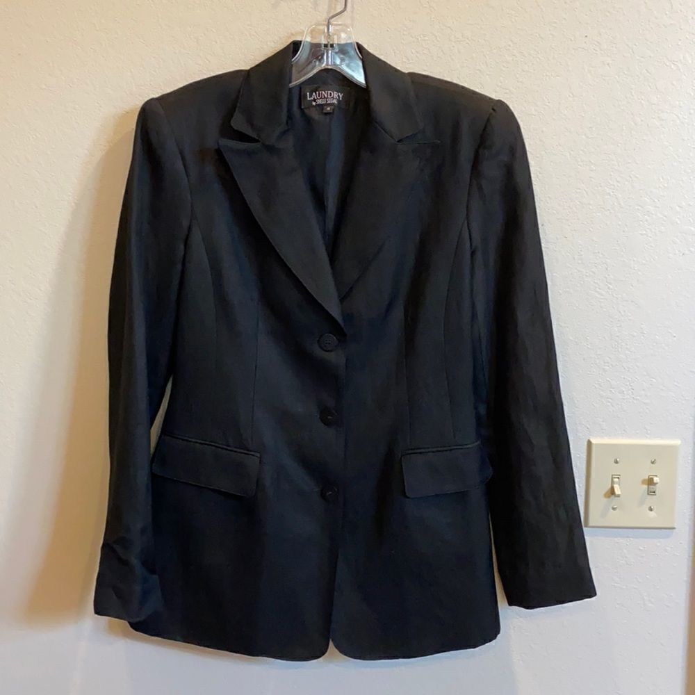 LAUNDRY BY SHELLI SEGAL SUIT